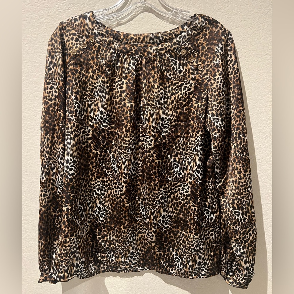 Michael kors leopard print long sleeve 🐆
